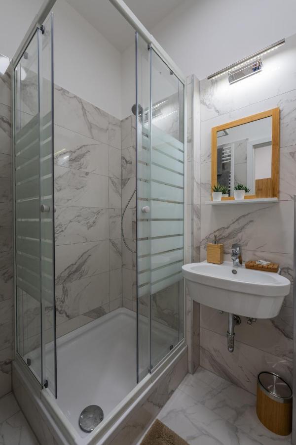 Radiant Premium Apartments - Fuenfhaus Vienna Esterno foto