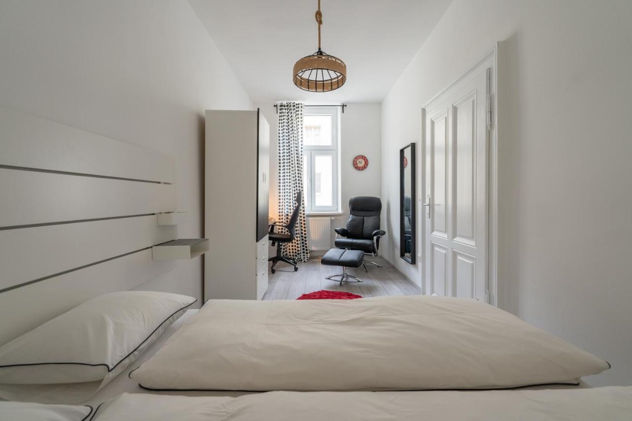 Radiant Premium Apartments - Fuenfhaus Vienna Esterno foto