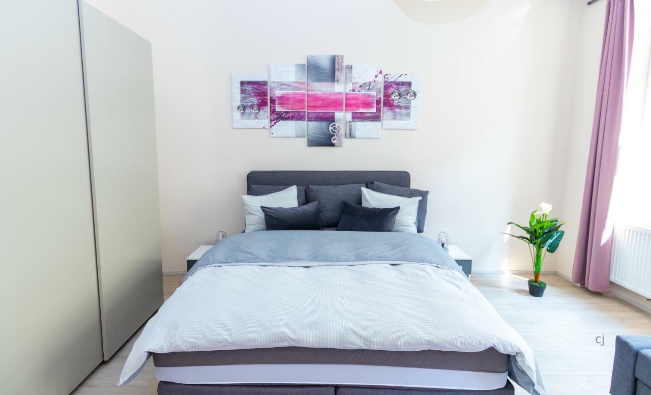 Radiant Premium Apartments - Fuenfhaus Vienna Esterno foto